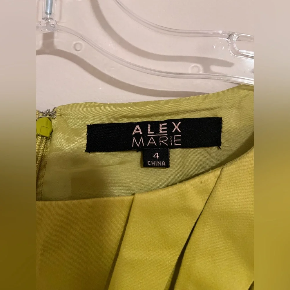 Alex Marie Citrine Green Pleated Sleeveless Midi Dress Size 4 - Picture 2 of 7